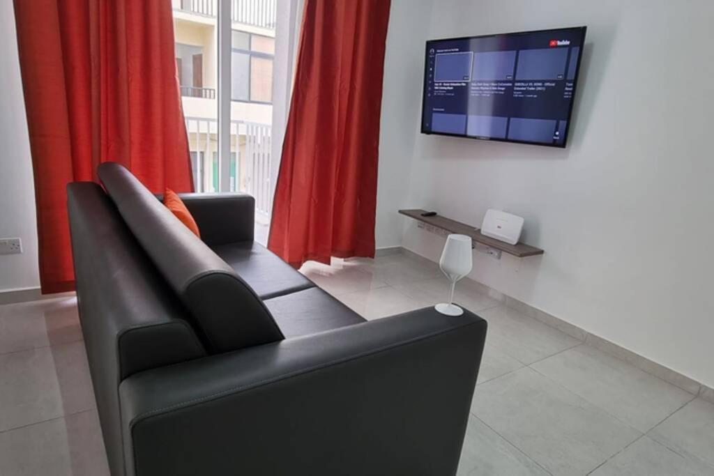 Seaview 2 Double Bedroom Modern Apartment 圣保罗湾城 外观 照片